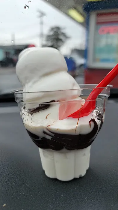 Dairy Queen Store Picture 3