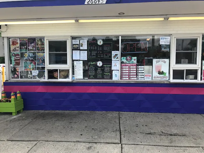 Smoothies On 7 Mile Dairy Bar Picture 3