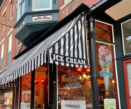 American Old Fashion Ice Cream Parlor