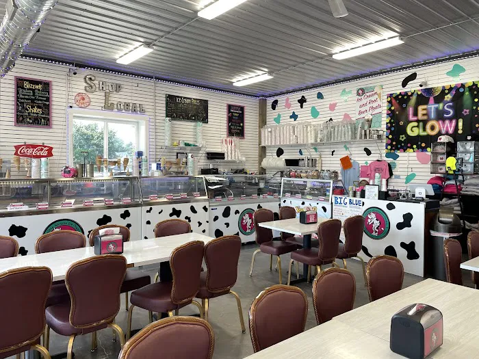 Delaney's Ice Cream Shoppe Farley Picture 3