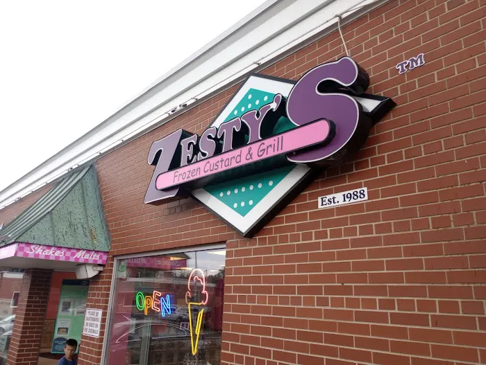 Zesty's Frozen Custard & Grill Picture 4