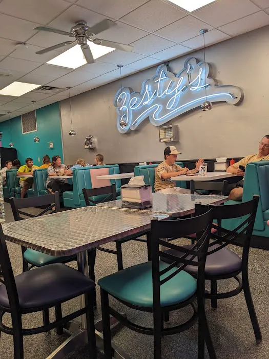 Zesty's Frozen Custard & Grill Picture 6