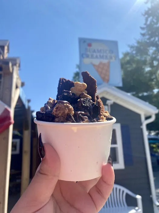 Suamico Creamery Picture 7