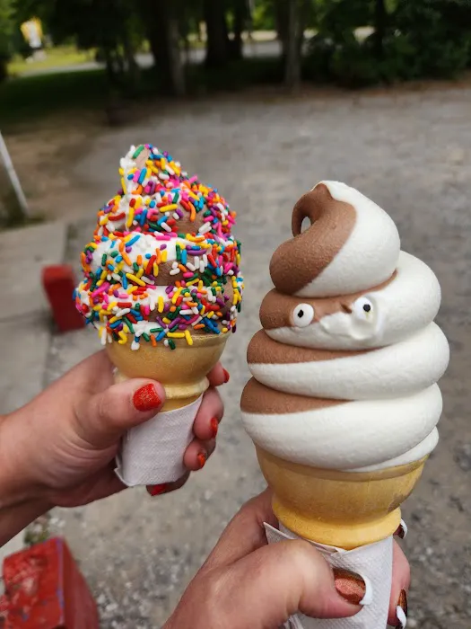 The Polar Parlor Pizza & Ice Cream Picture 4
