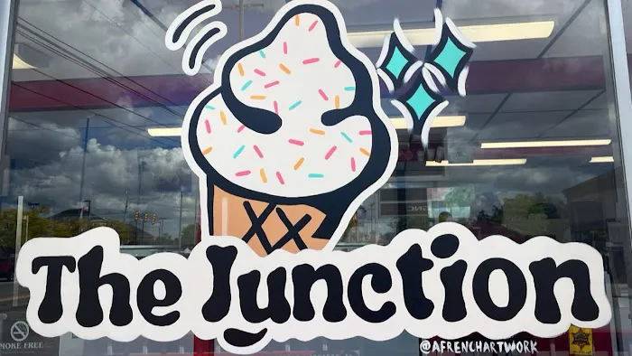 Ice Cream Junction Picture 5