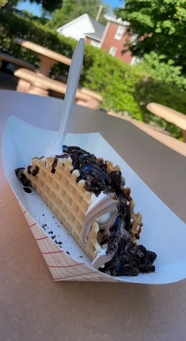 TJ's Ice Cream Cabin Picture 8