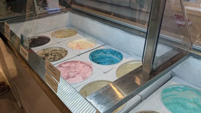 Lippy’s ice cream Picture 5