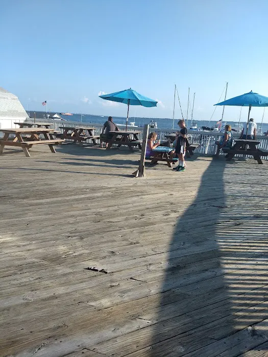 Papa T's Deckside Picture 9