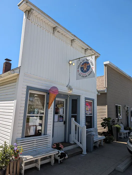 Cream of the Crop Ice Cream Shop Picture 1