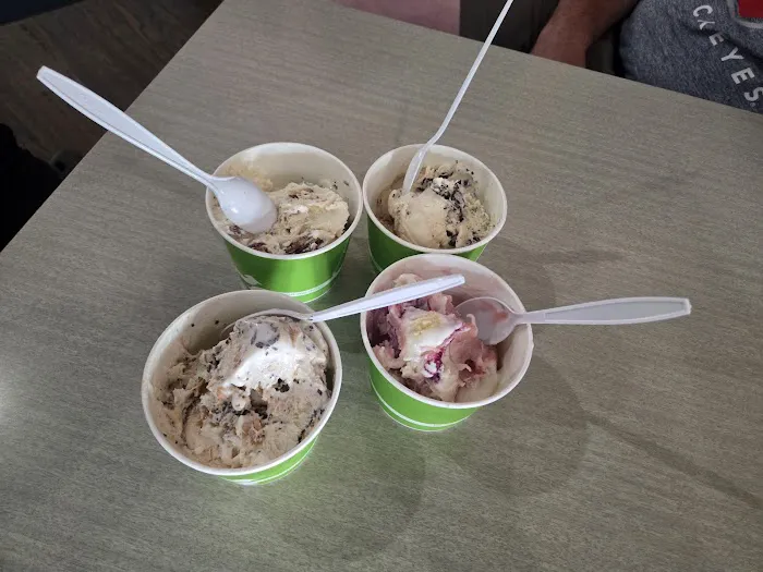Sundae Cafe Picture 1