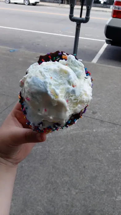 Stela's Ice Cream Shoppe & Coffee House Picture 10