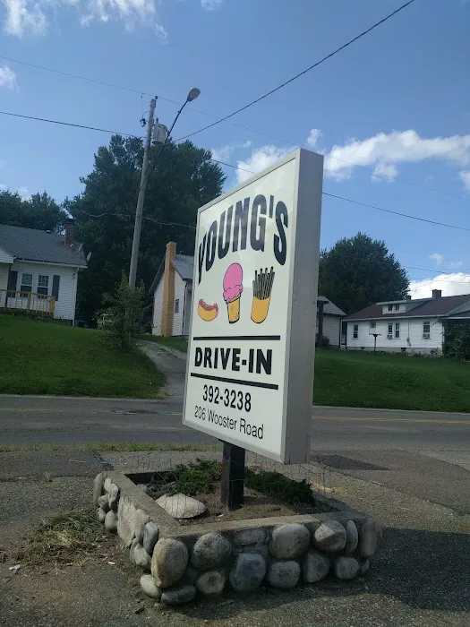 Young's Drive-In Picture 1