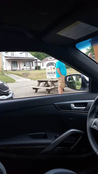 Young's Drive-In Picture 8