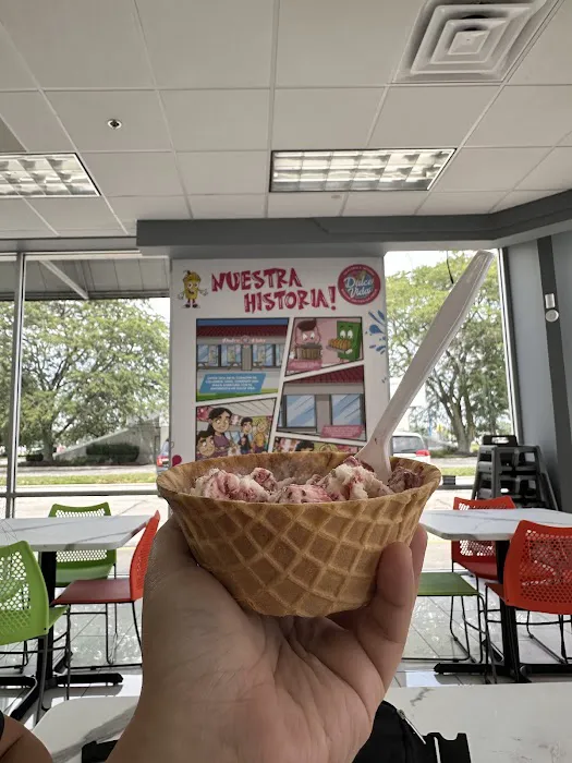 Dulce Vida paletería y neveria Picture 2