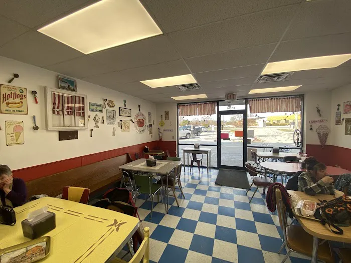 Nancy's Scoops Picture 3