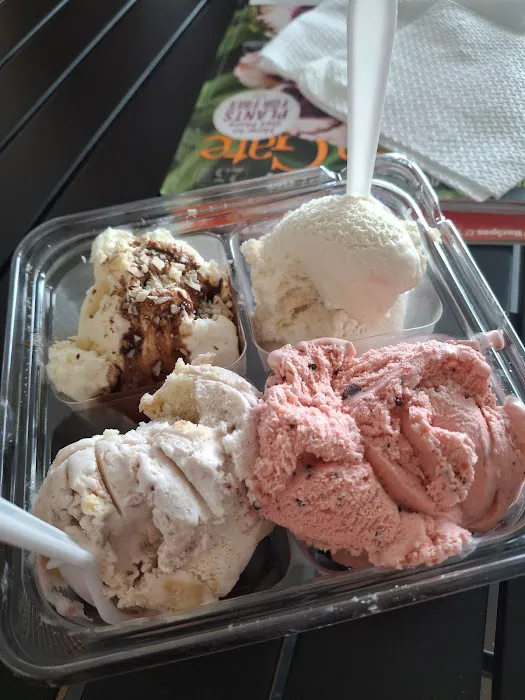 Sweet Valley Ice Cream Picture 5