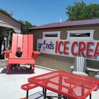 grand's Ice Cream ico