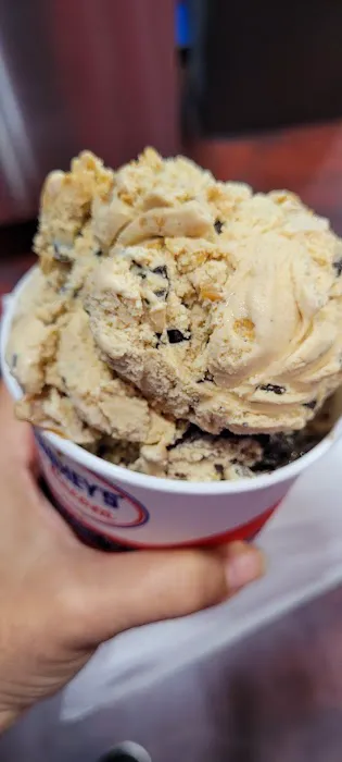 What's The Scoop? Picture 8