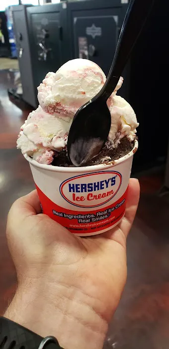 What's The Scoop? Picture 10