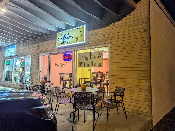 Ale’s Ice Cream Shop Picture 5