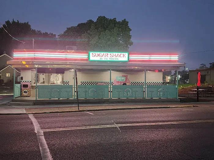 Sugar Shack by the Tracks Picture 3
