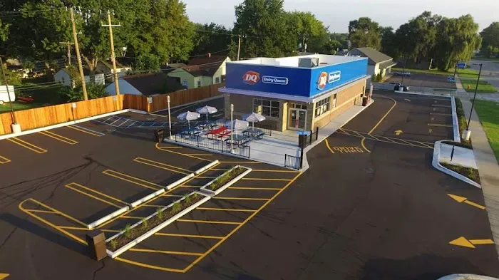 Dairy Queen Store Picture 2