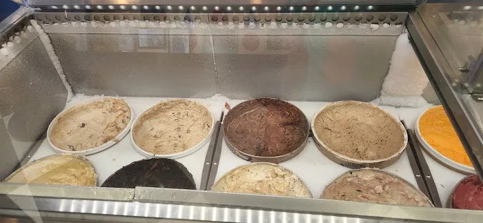 Stroh's Ice Cream Parlour of Bloomfield Hills Picture 4