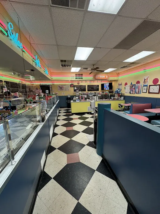 Stroh's Ice Cream Parlour of Bloomfield Hills Picture 2