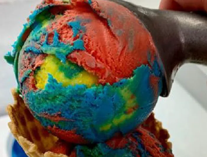 Here's the Scoop Ice Cream Truck Picture 7