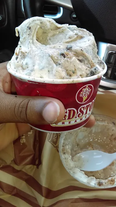 Cold Stone Creamery Picture 10