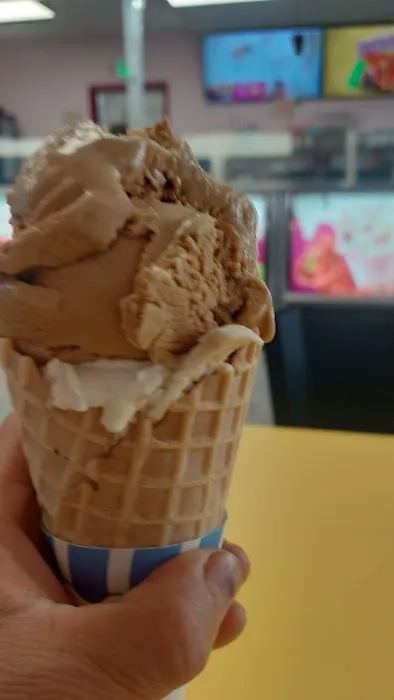Las Alegrias Helados Picture 9