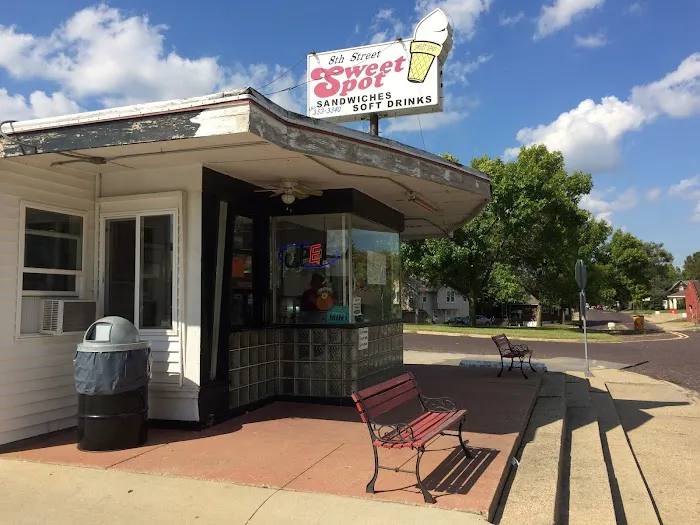 8th Street Sweet Spot Picture 3