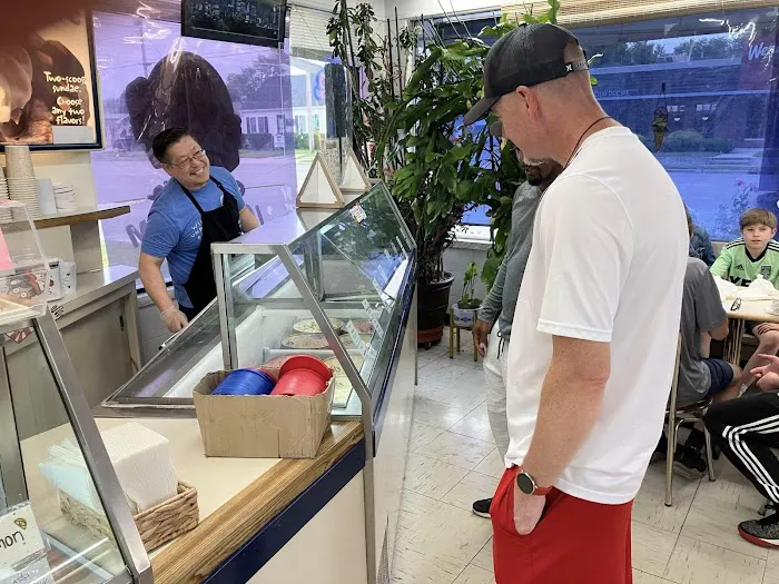 Lim's Ice Cream, LLC Picture 3