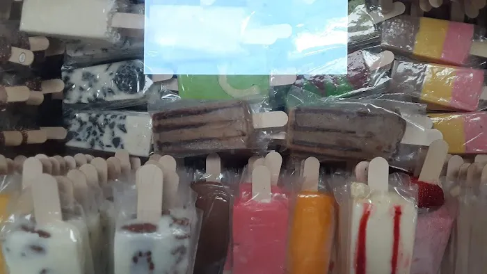 El Dulce Helado Ice Cream Parlor Picture 10