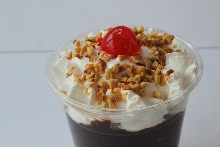 Tee's Ice Cream & Burgers Picture 7