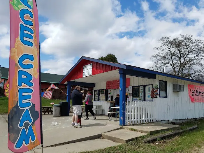 Fife Lake Dairy Bar Picture 3