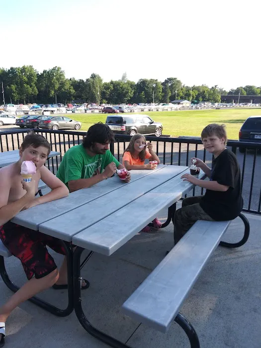 Romp's Dairy Dock Picture 5