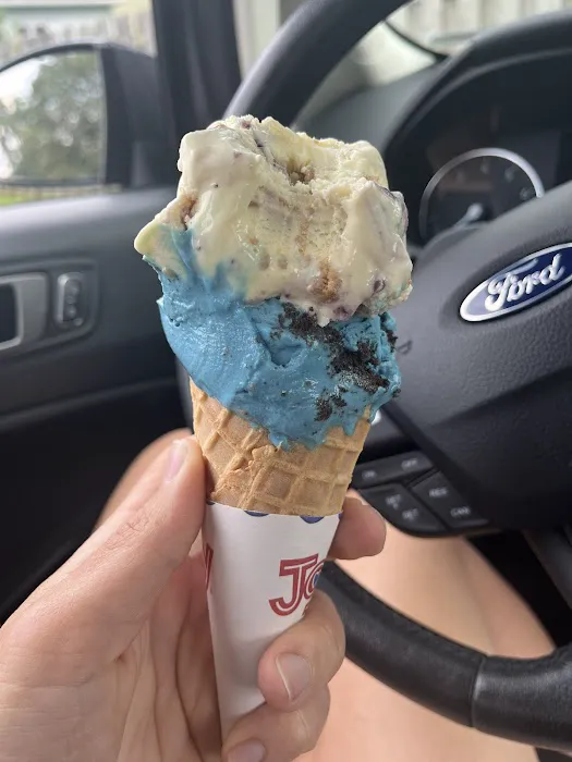 Scoops & More Ice Cream Picture 2