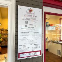 Village Creamery and Grill ico