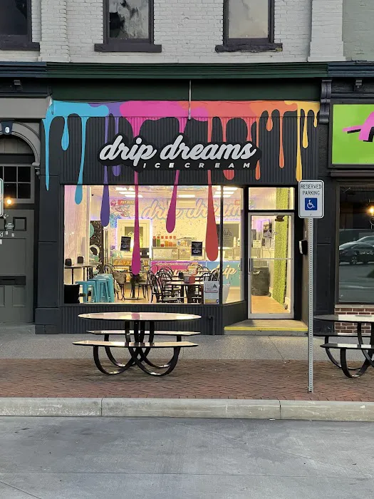 Drip Dreams Ice Cream Shop Picture 2