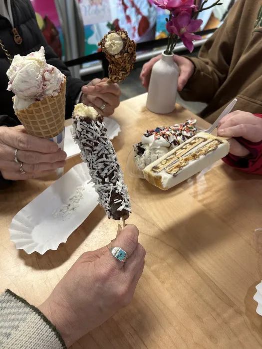Robel's Ice Cream Picture 9