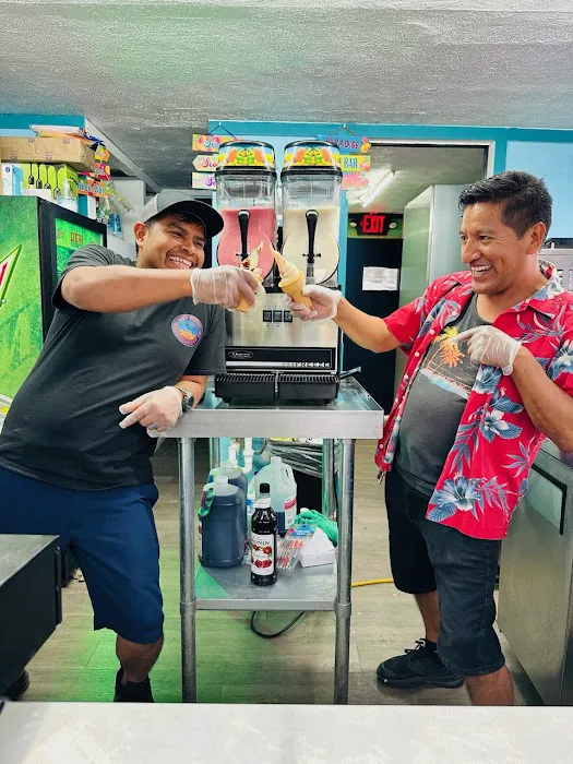 TWO BROS SLUSHY BAR Picture 2