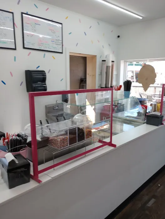 Ella Mae’s Sundaes Picture 5