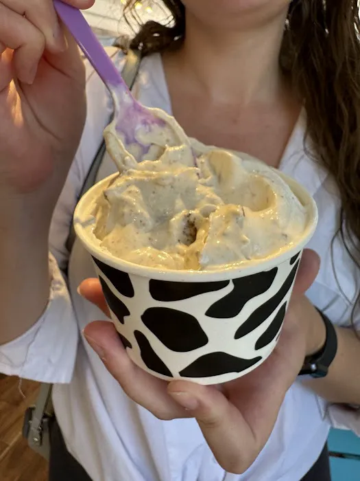 Pendleton Parlor: Ice Cream & Cookie Dough Picture 4