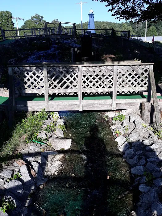 Crystal Falls Mini Golf & Ice Cream Shop Picture 8