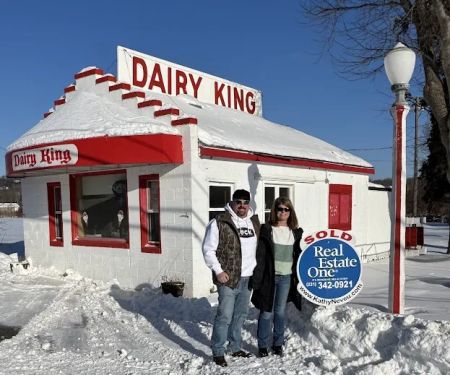 Pearlyu2019s Dairy King