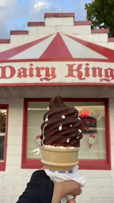 Pearly’s Dairy King Picture 7