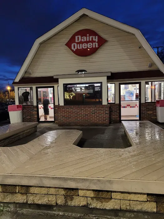 Dairy Queen Store Picture 3