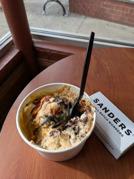 Sanders Chocolate & Ice Cream Shoppe - Rochester Picture 9