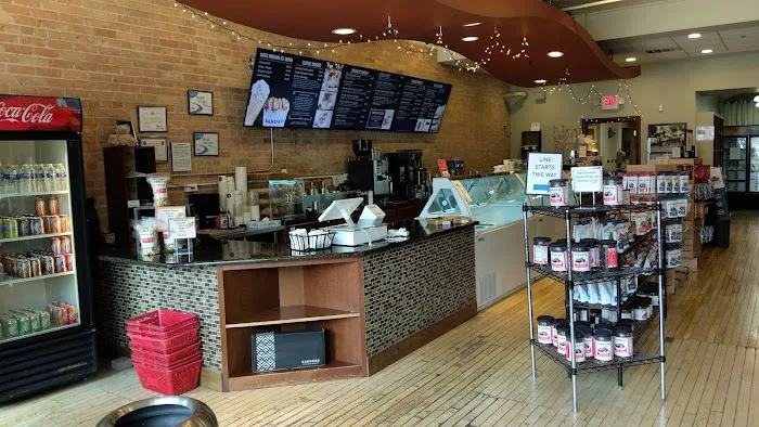 Sanders Chocolate & Ice Cream Shoppe - Rochester Picture 7